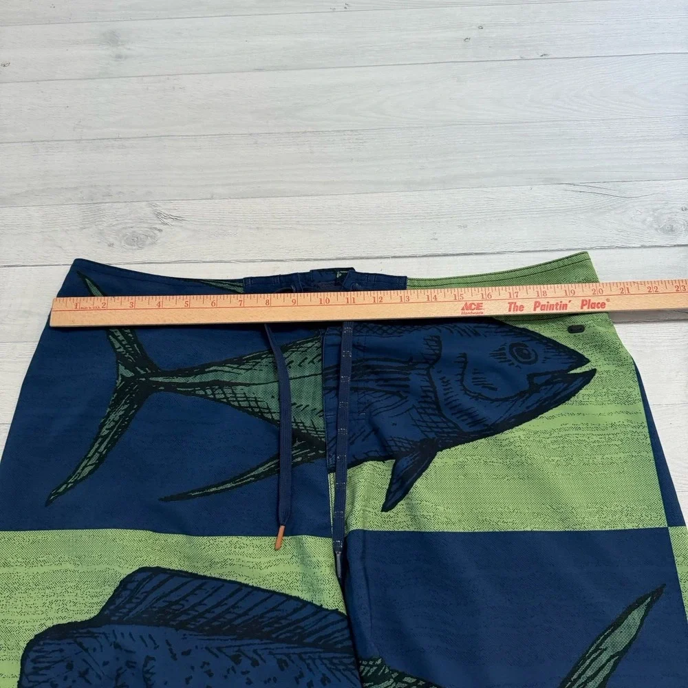 Cova‎ heads or tails board shorts swim trunks men's size 38